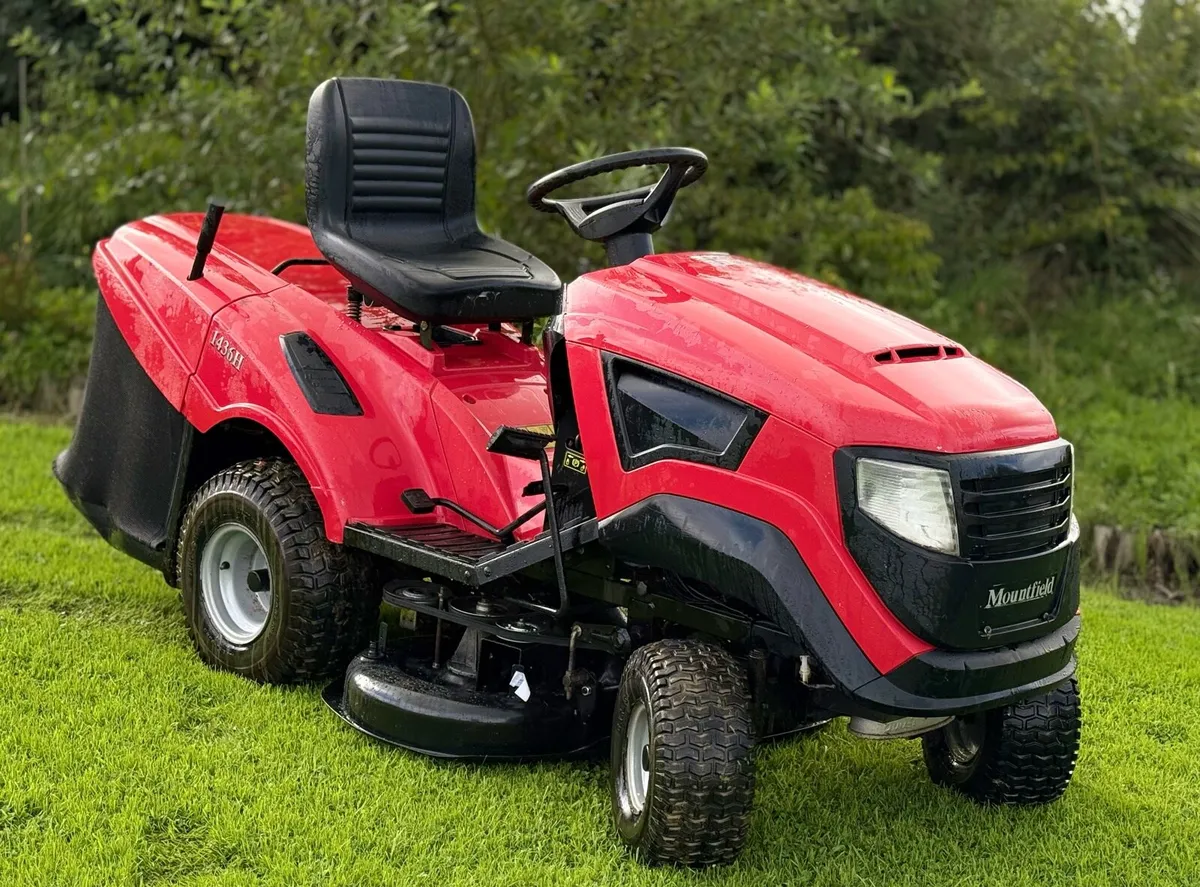 Moundfield/Castelgarden RideOn Lawnmower - Image 3