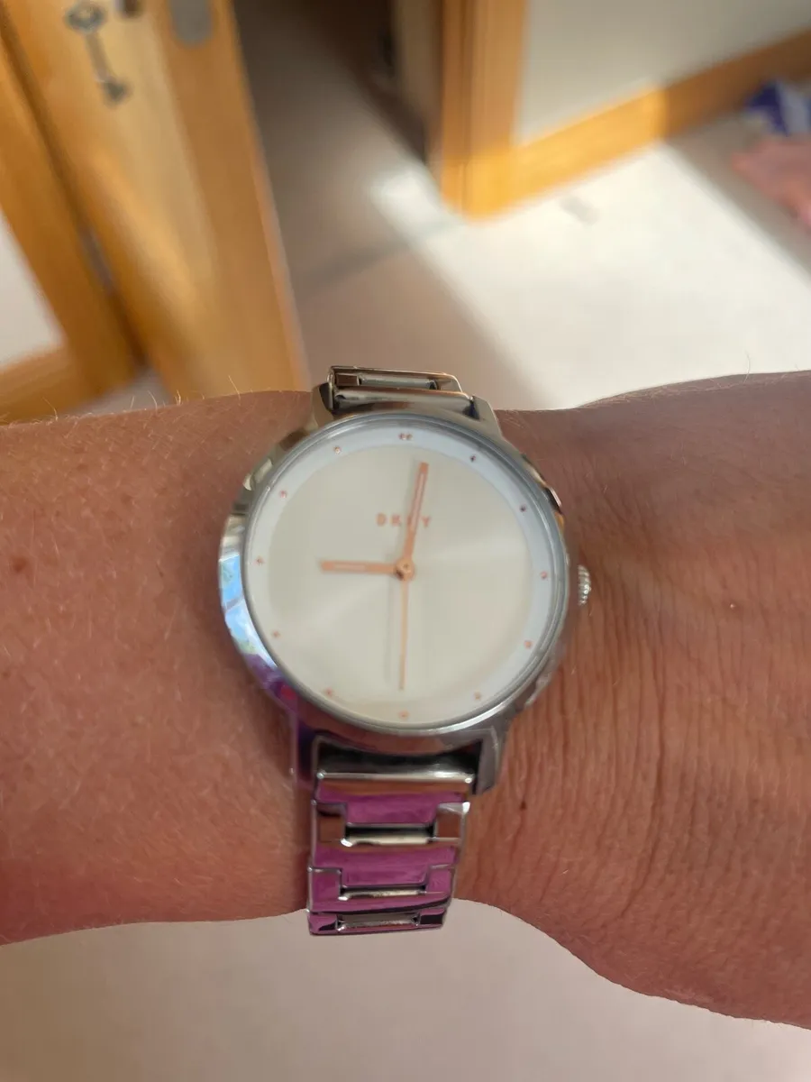 DKNY ladies watch - Image 2