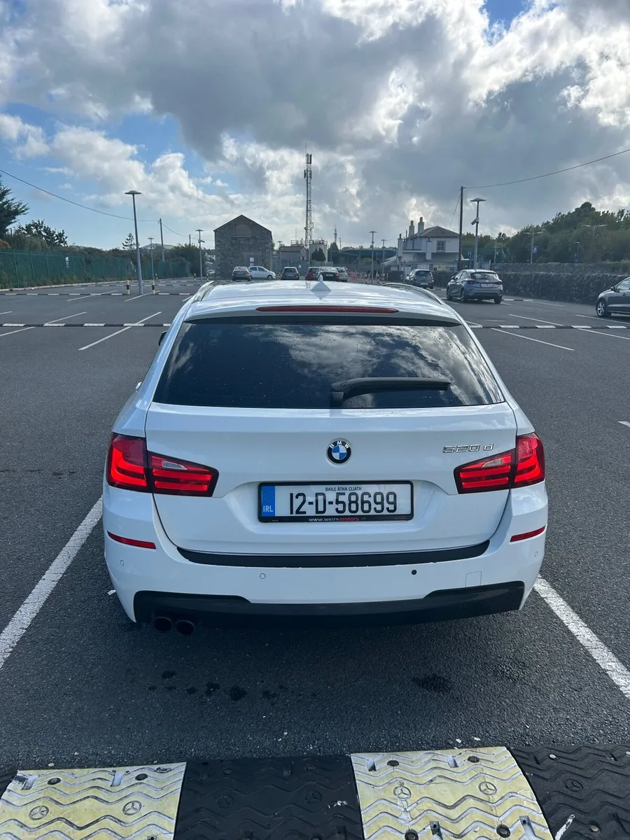 BMW 5-Series 2012 - Image 4