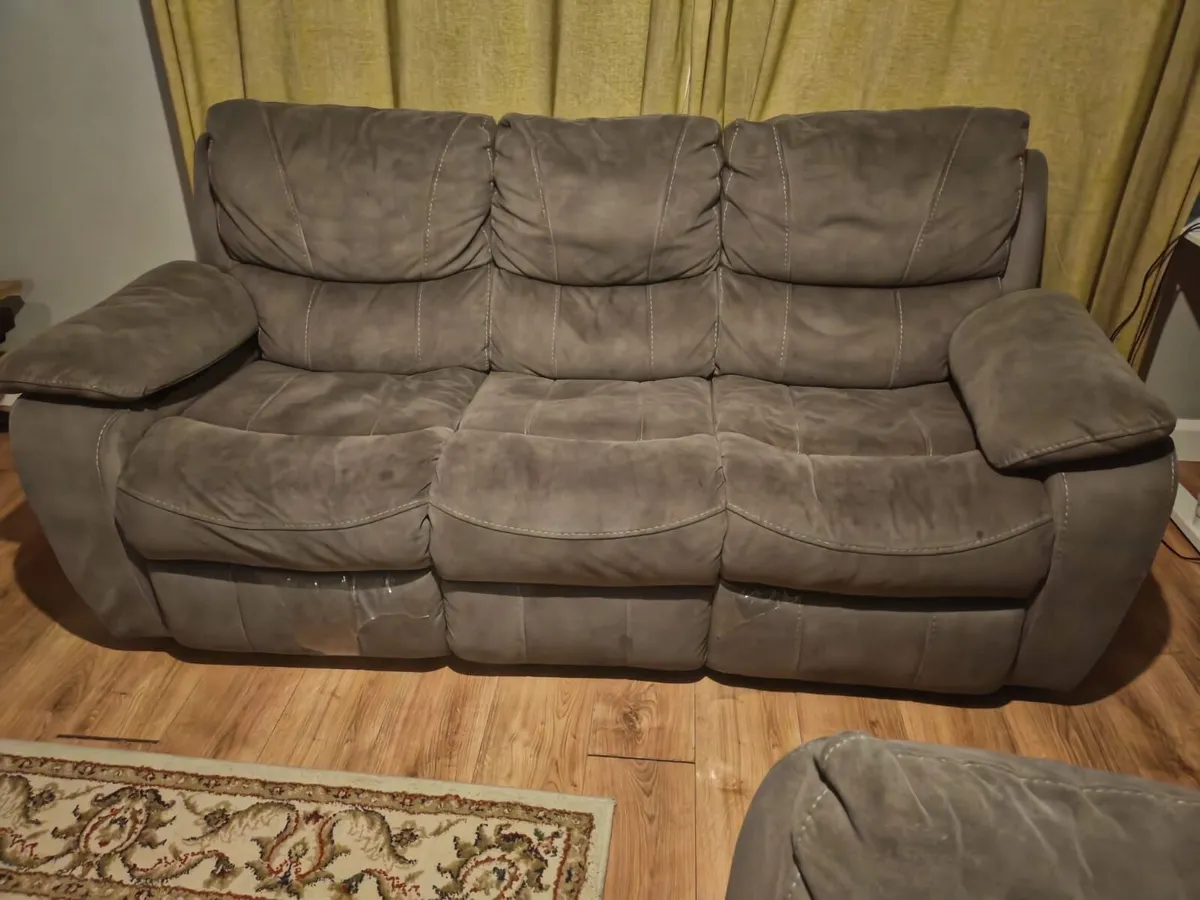 Two couches 3 seater and 2 seater - Image 1
