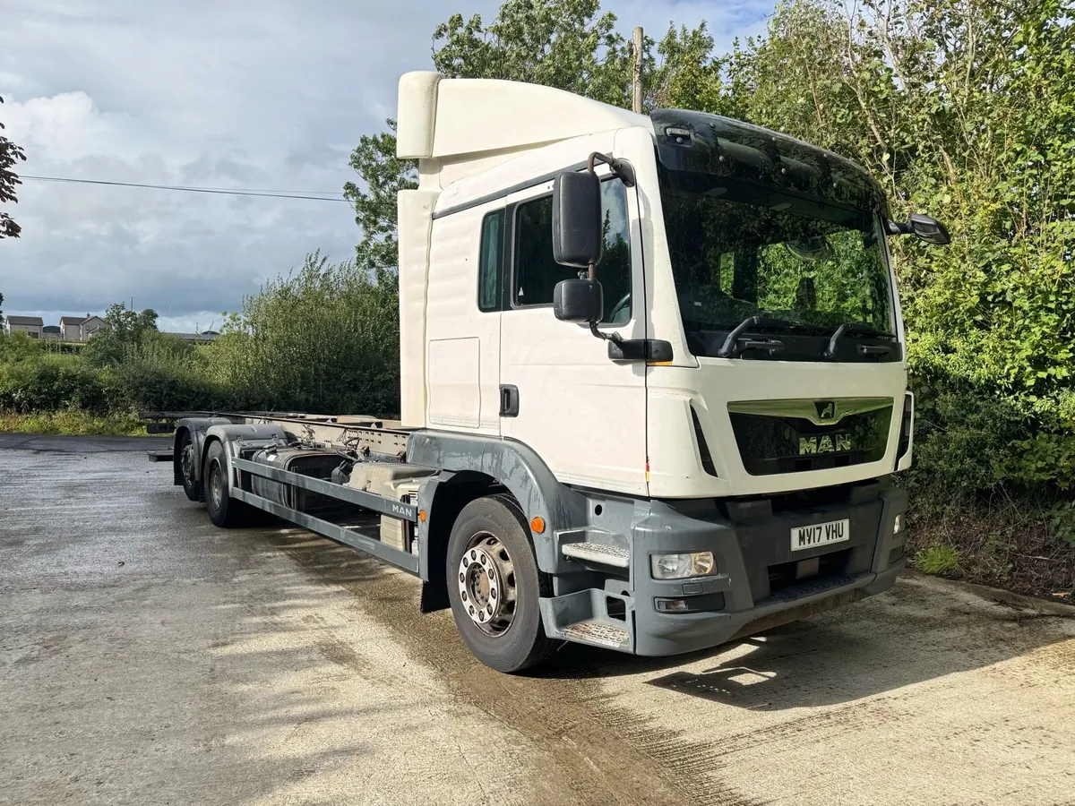 MAN 26.340 TGM (YEAR 2017) - Image 2
