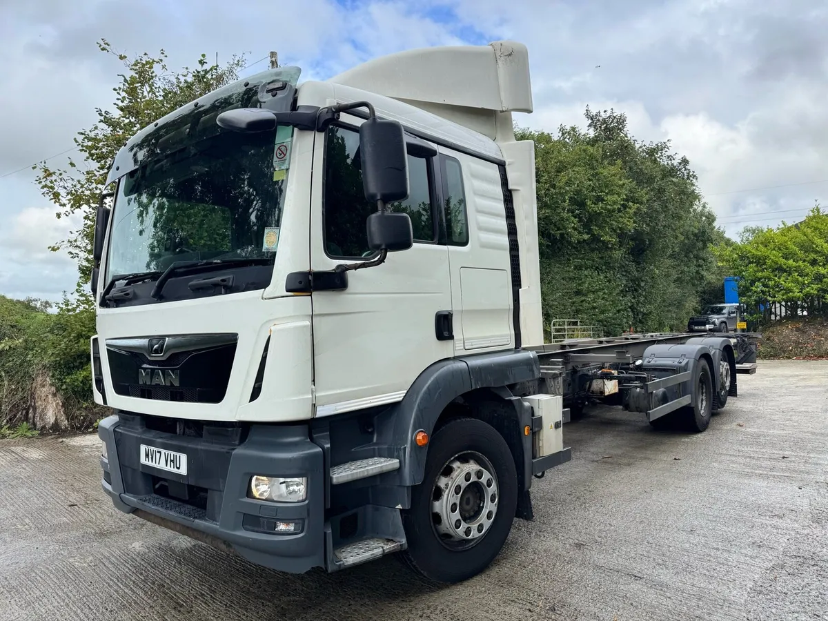MAN 26.340 TGM (YEAR 2017) - Image 1
