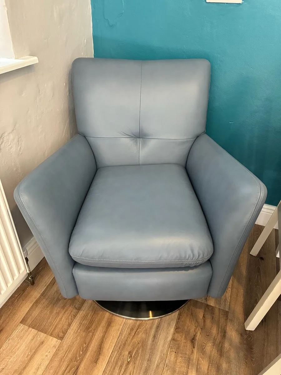Parker Knoll Swivel real Leather Armchair - Image 2