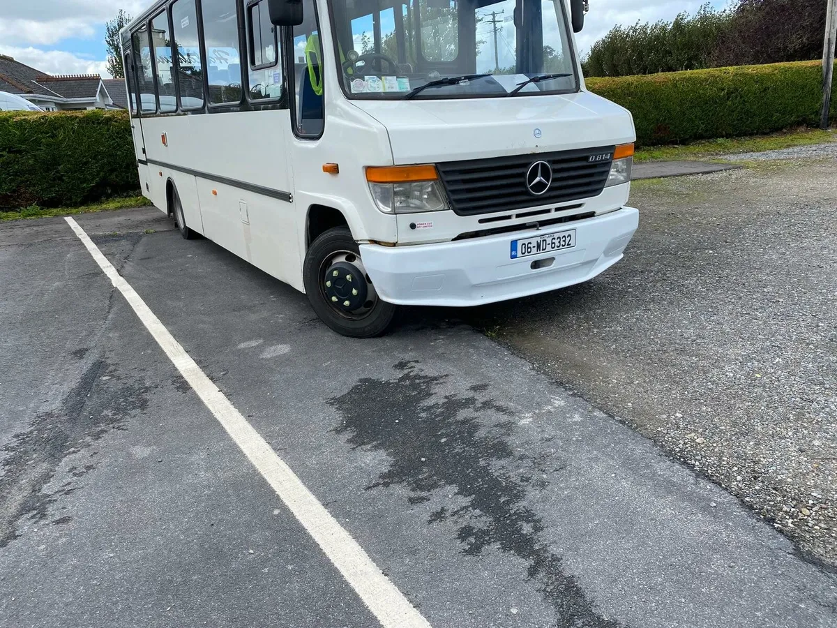06 Mercedes vario 814 33 seat - Image 1