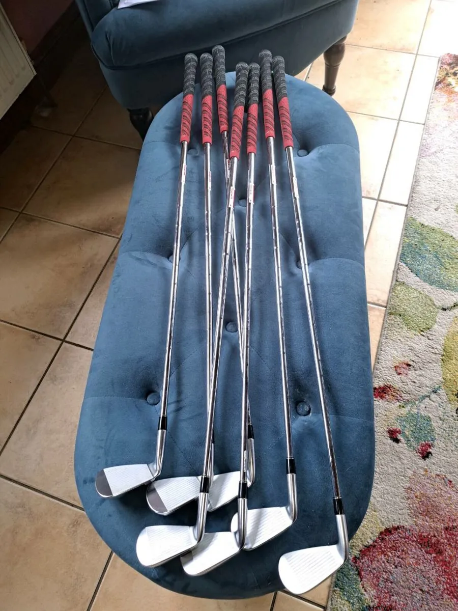 Srixon ZXi 5 irons. 4 - PW - Image 3