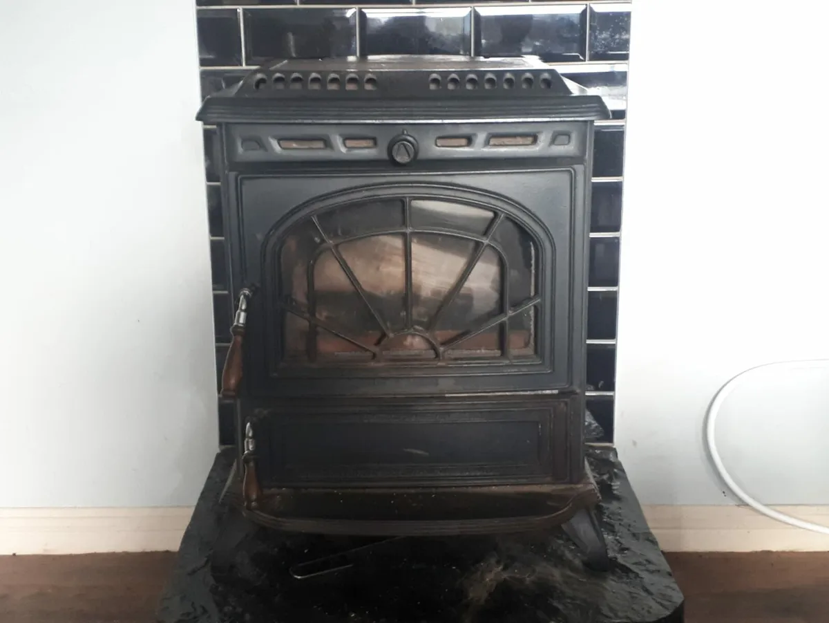 Stanley Waterford Stove - Image 1