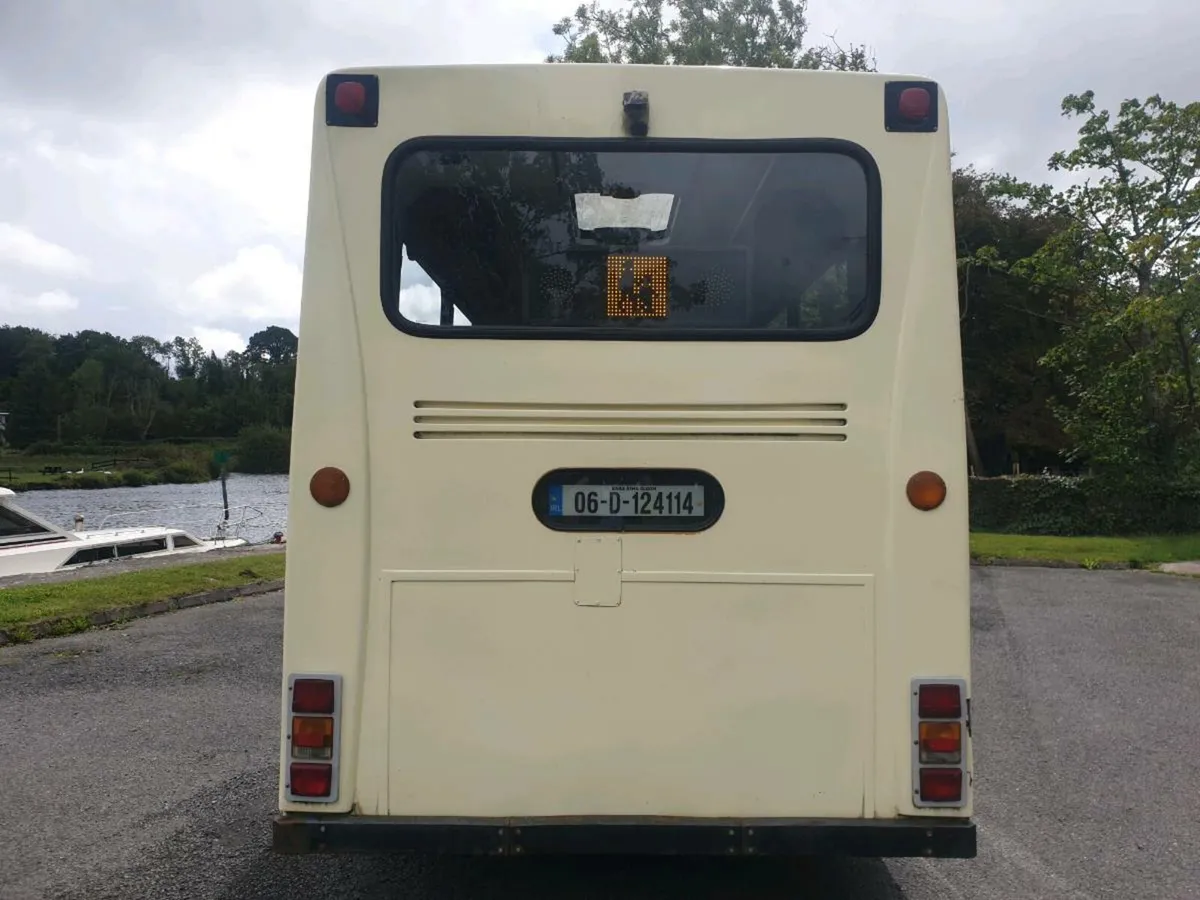Mercedes vario 33 seater - Image 2
