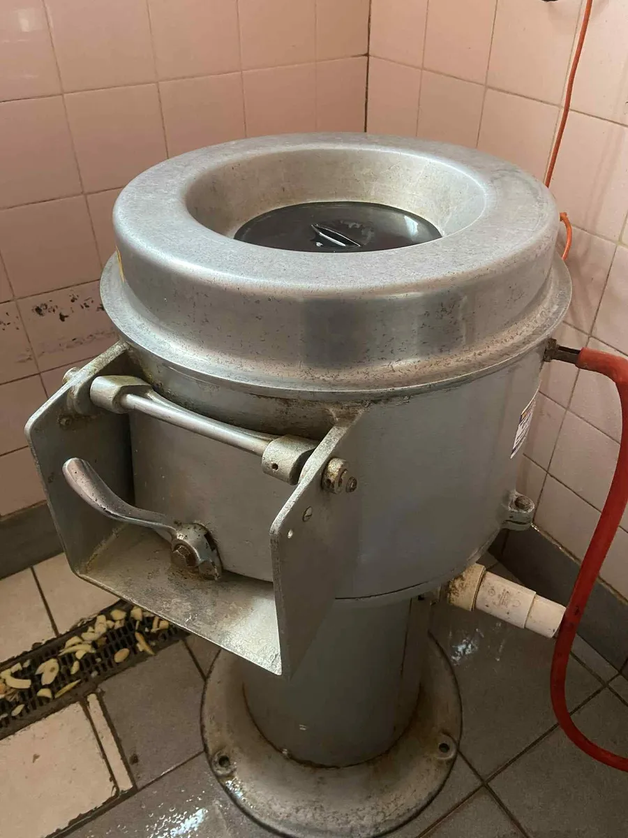 Potato peeler - Image 1