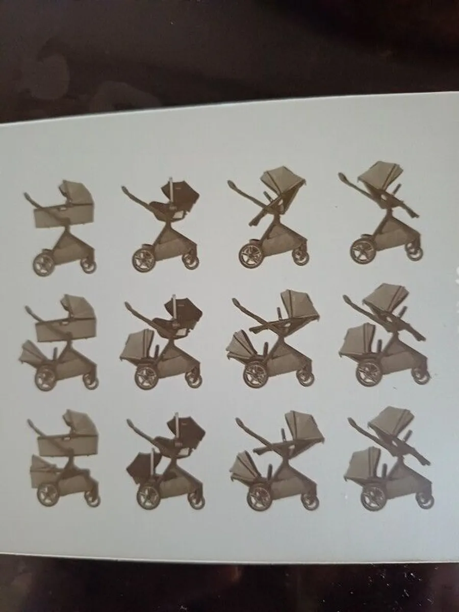 Nuna demi grow double pushchair and BeSafe carseat - Image 4