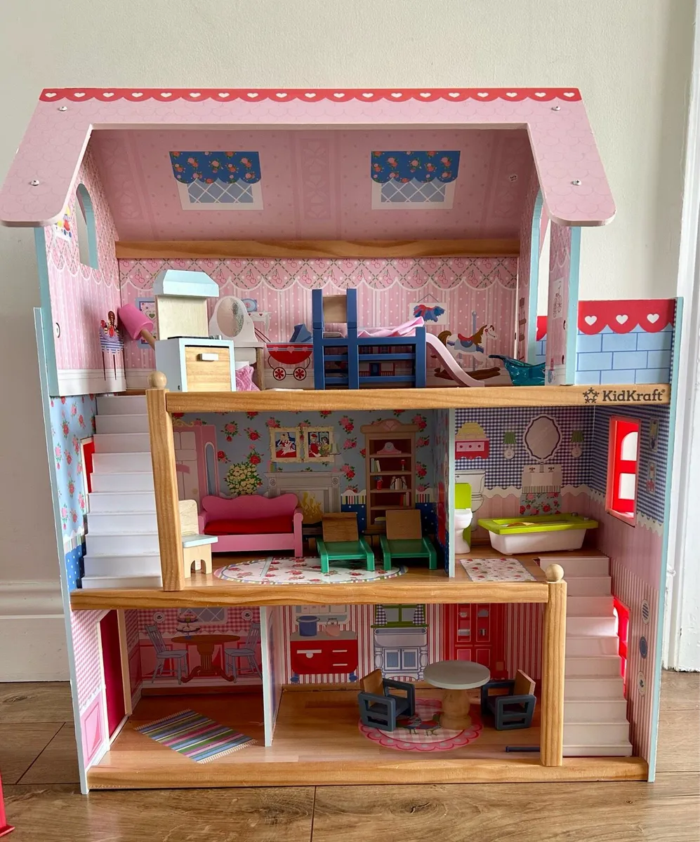 Dolls house - Image 1