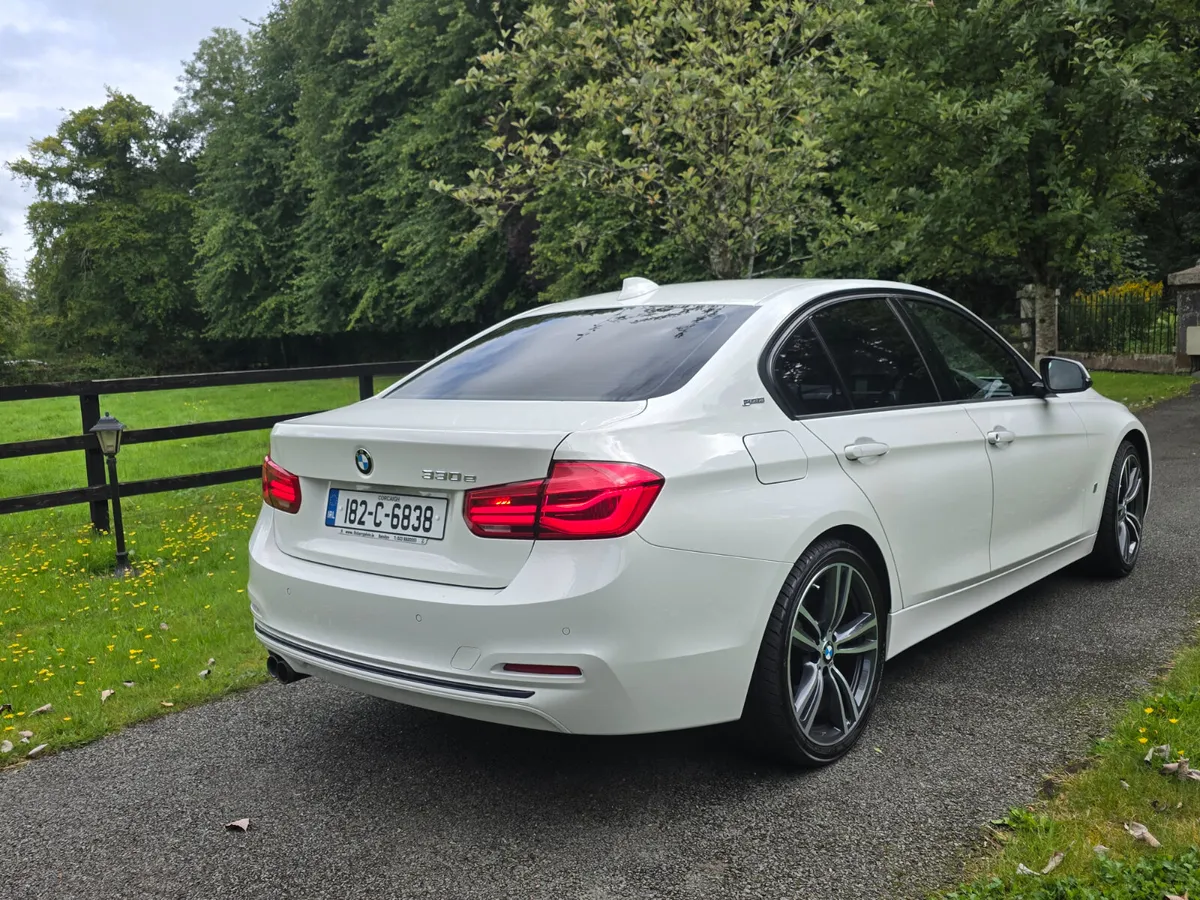 182 BMW 3-Series Sport Performance Mint Condition - Image 4