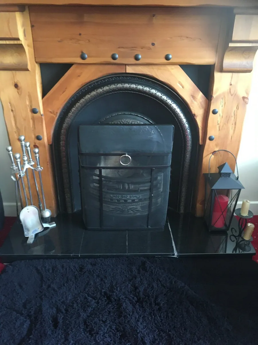 Fire place. - Image 2