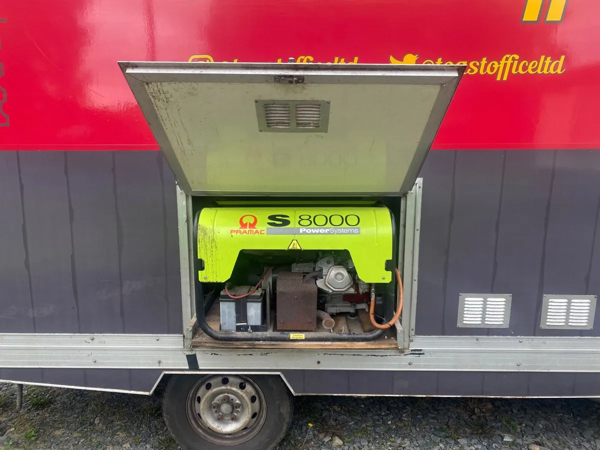 Fiat Ducato 2009 food truck - Image 4