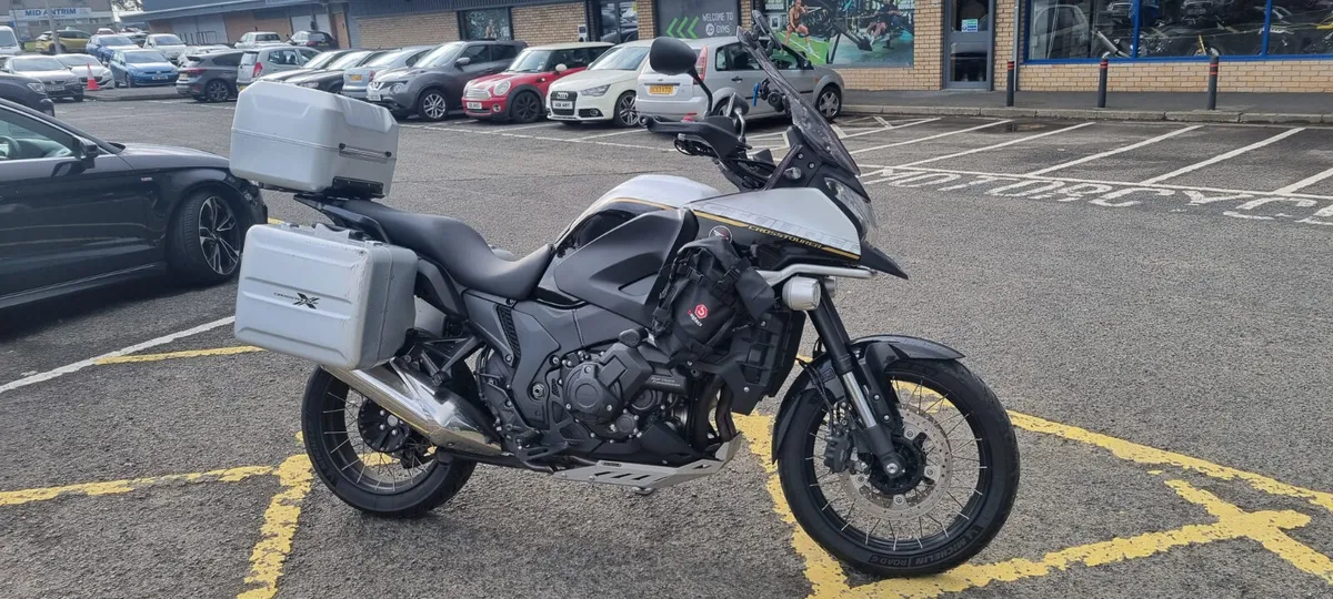 Honda VFR1200X DCT Crosstourer - Image 1