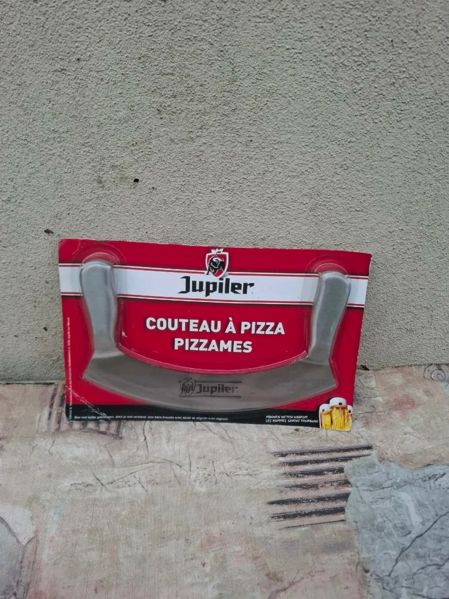 Pizza knife