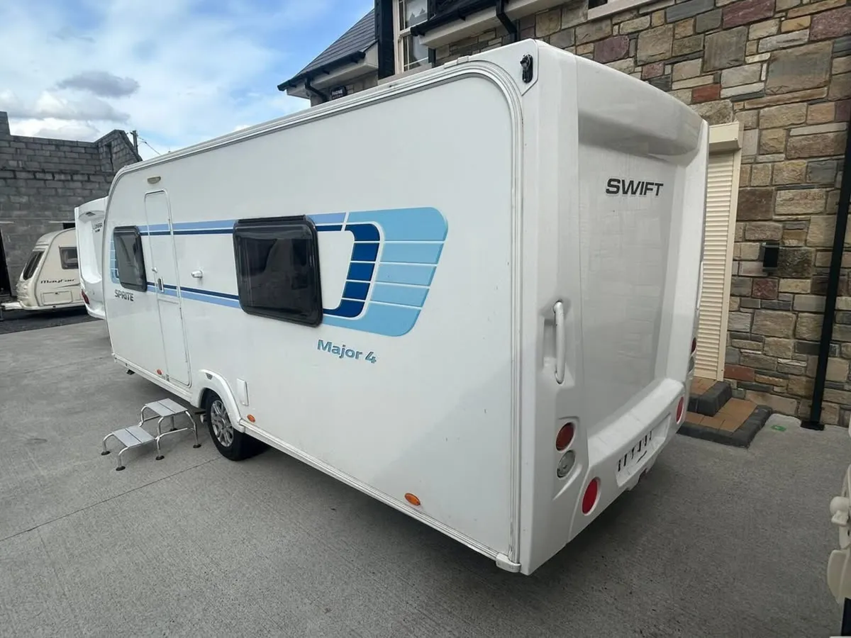 Caravan - Image 2