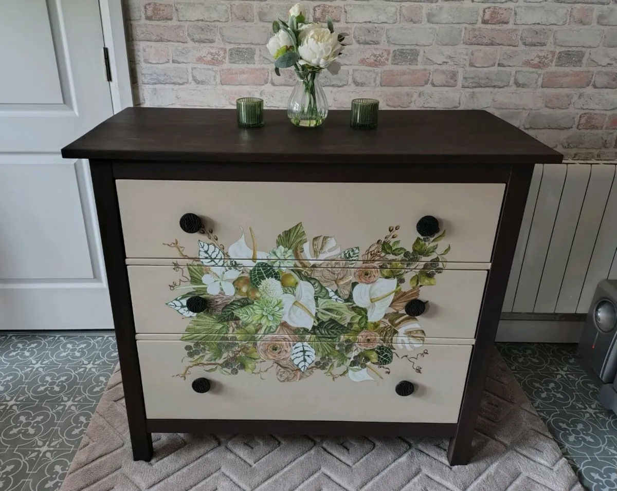 Chest of Drawers - Image 1