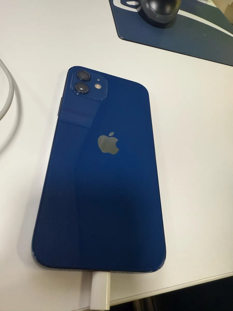 Iphone 12 - Image 1