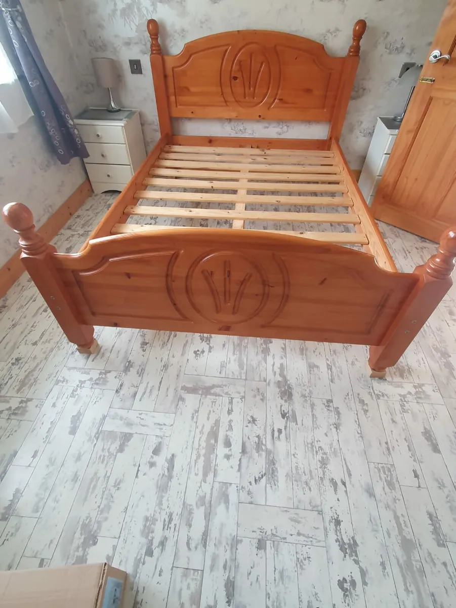Double Bed - Image 2