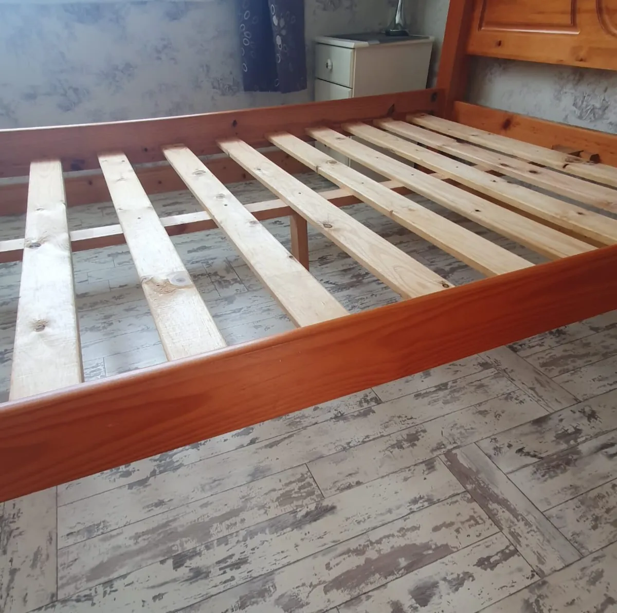 Double Bed - Image 4