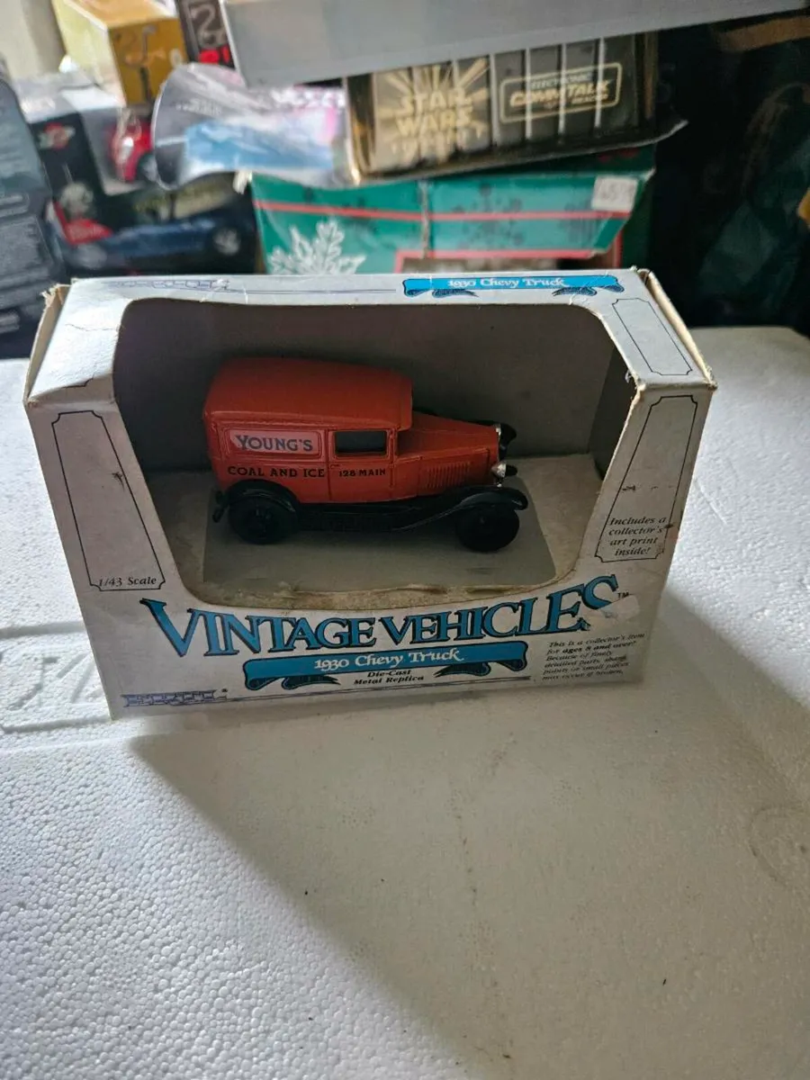 Corgi ERTL Ford Van - Image 1