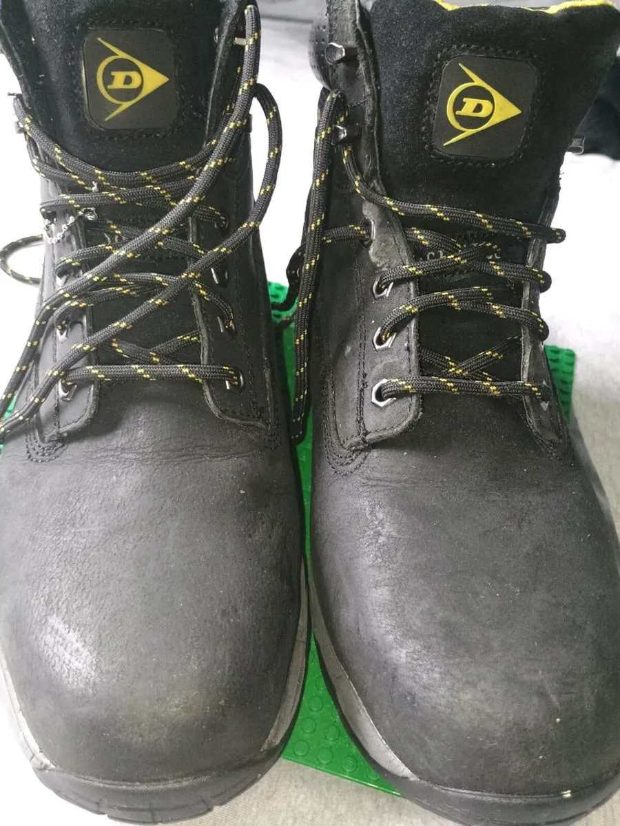 Dunlop safety steel toe boots - Image 4