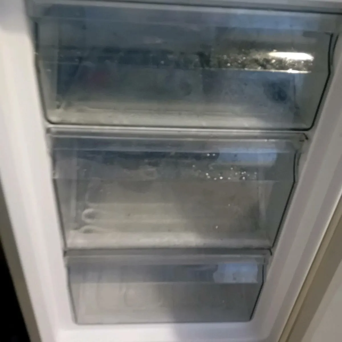 Under counter freezer - Image 4