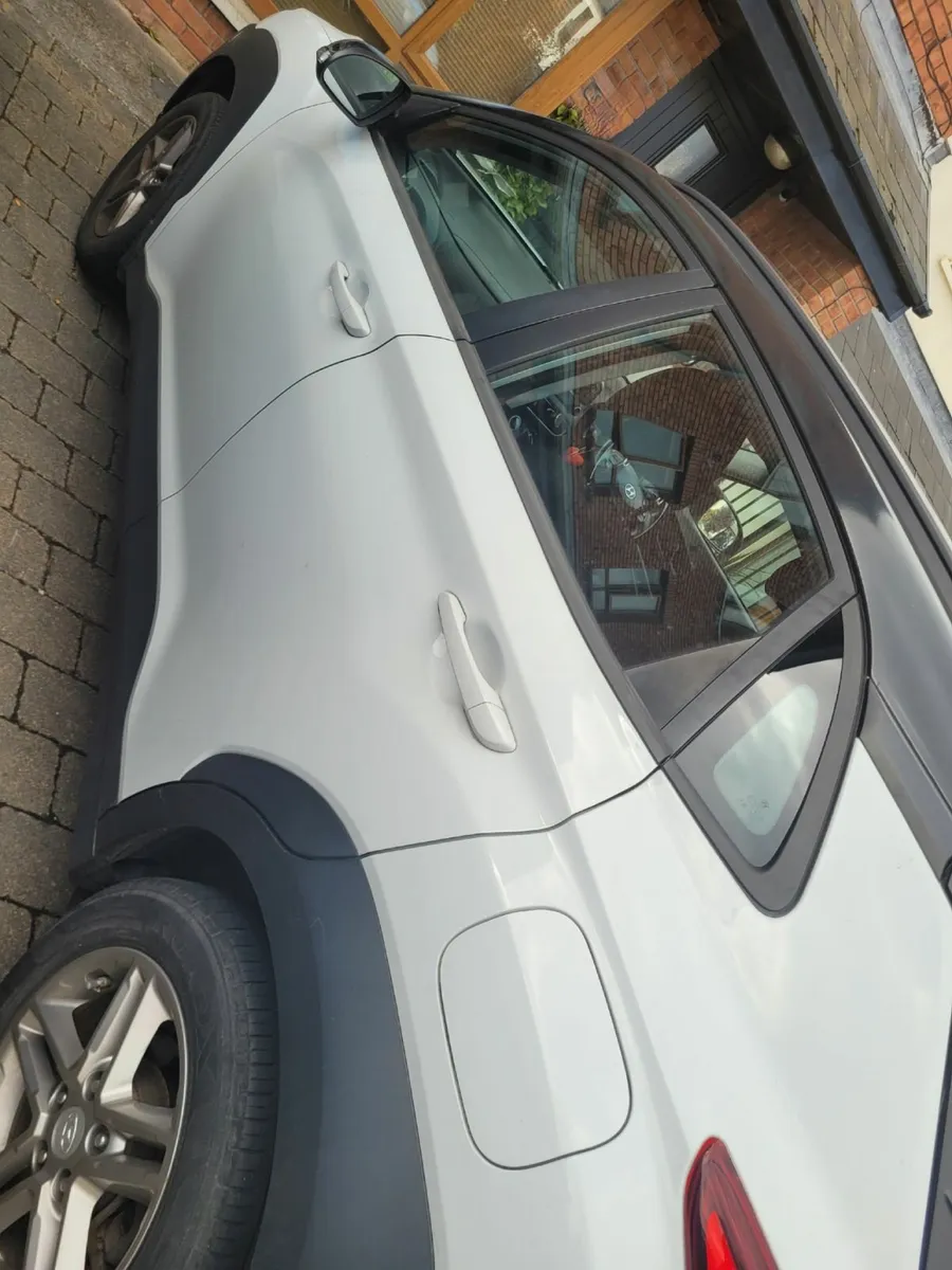 Hyundai KONA 2018 - Image 2