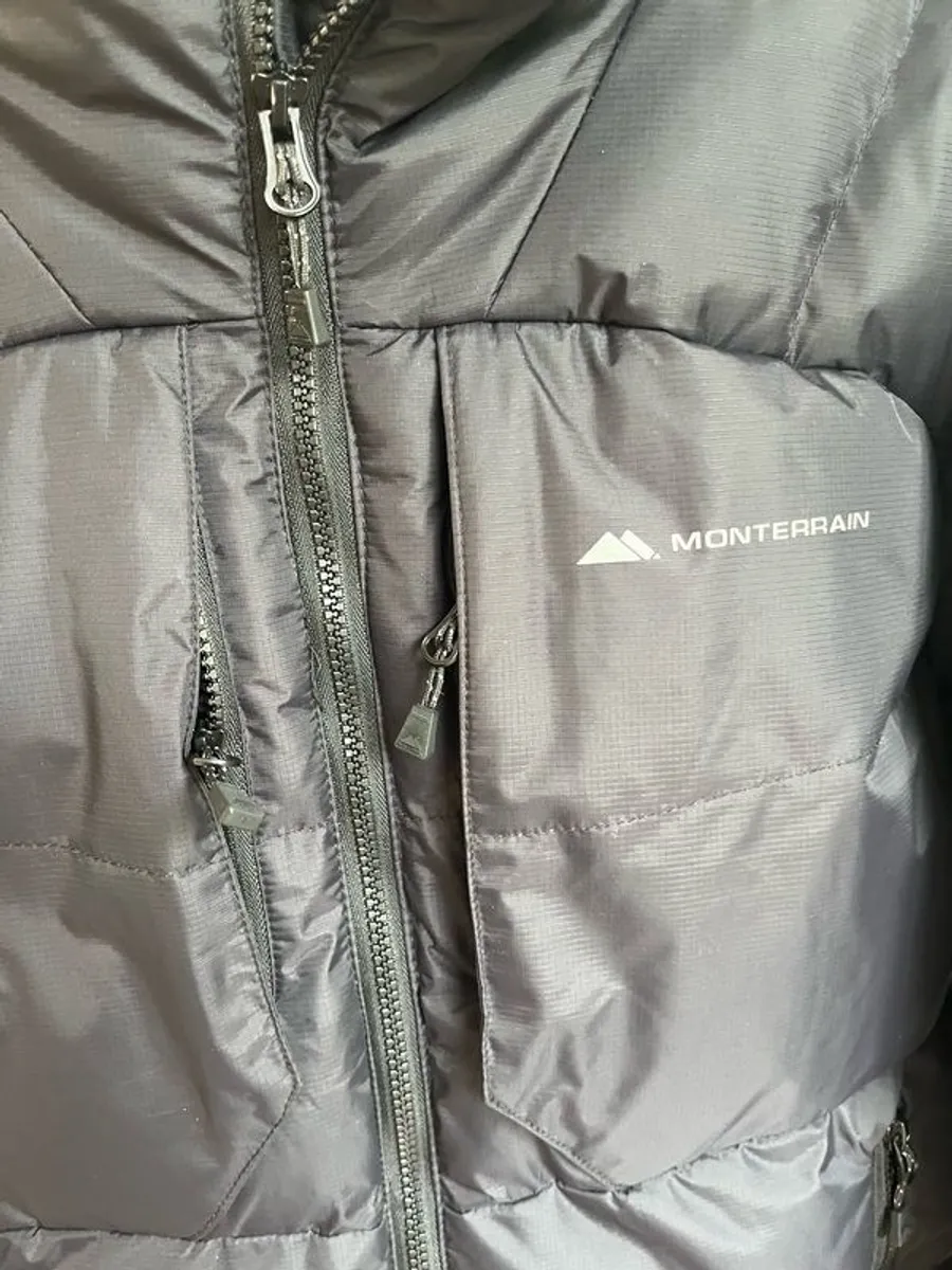 Monterrain Black Jacket - Image 4