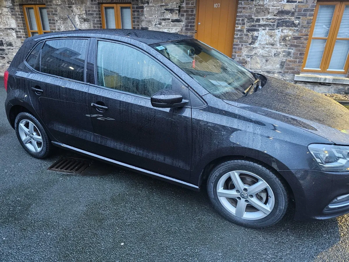 Polo 2017 black - Top Spec - 145k Km - Image 4