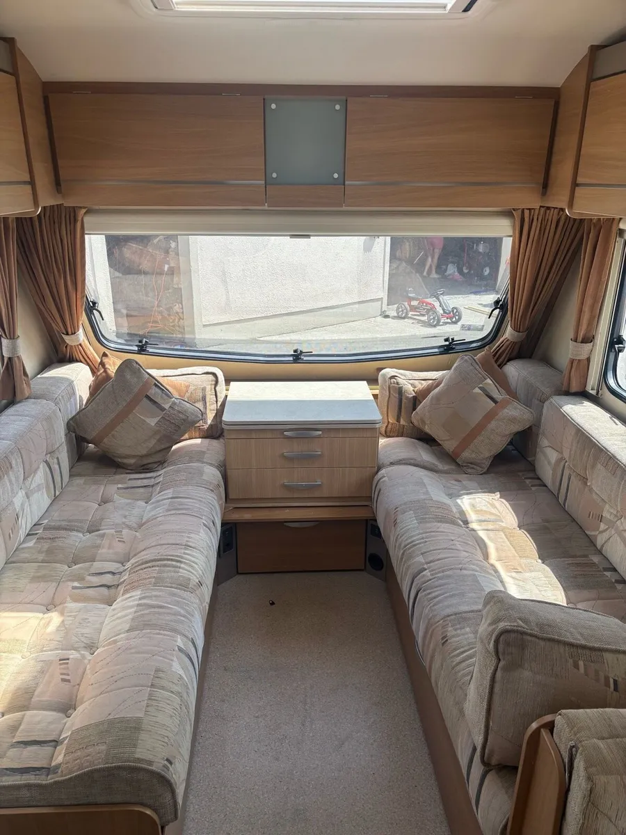 Caravan - Image 4