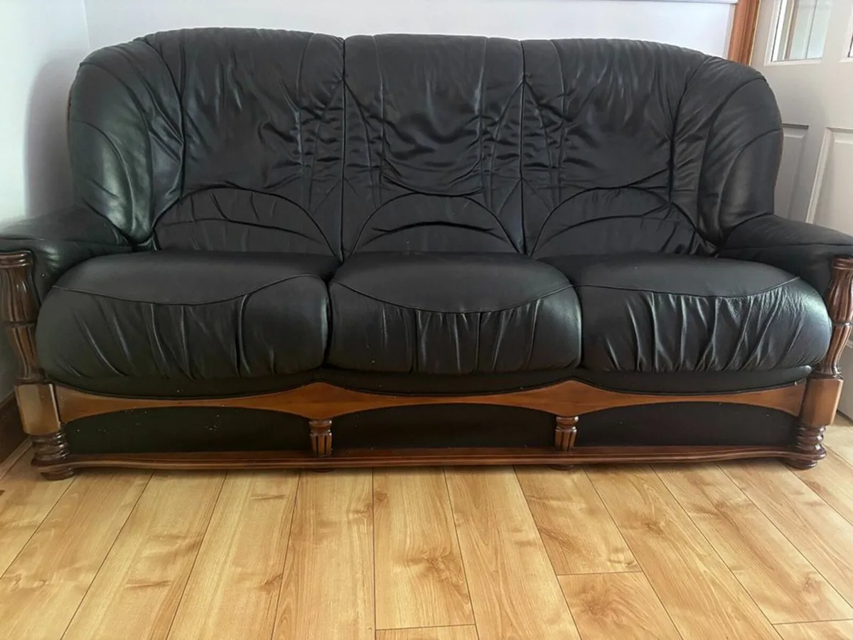 3 Piece Suite - Image 2