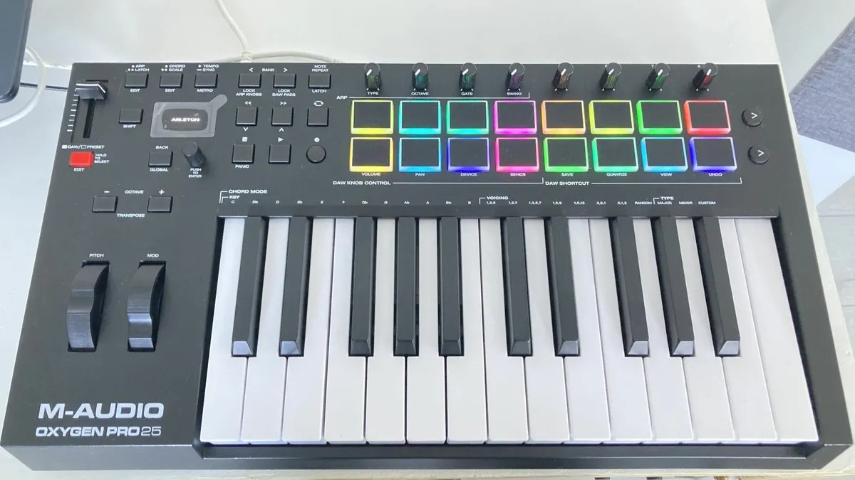 M-Audio Oxygen Pro 25 - Like-New USB MIDI Keyboard - Image 1