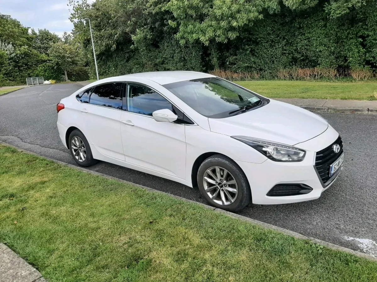 162 hyundai I40 crdi nct 2027 and tax - Image 2