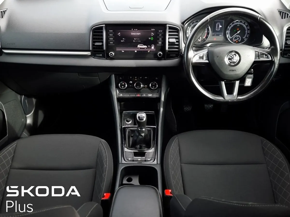 Skoda Karoq  parking Pack ambition 1.6tdi 115 BHP - Image 2