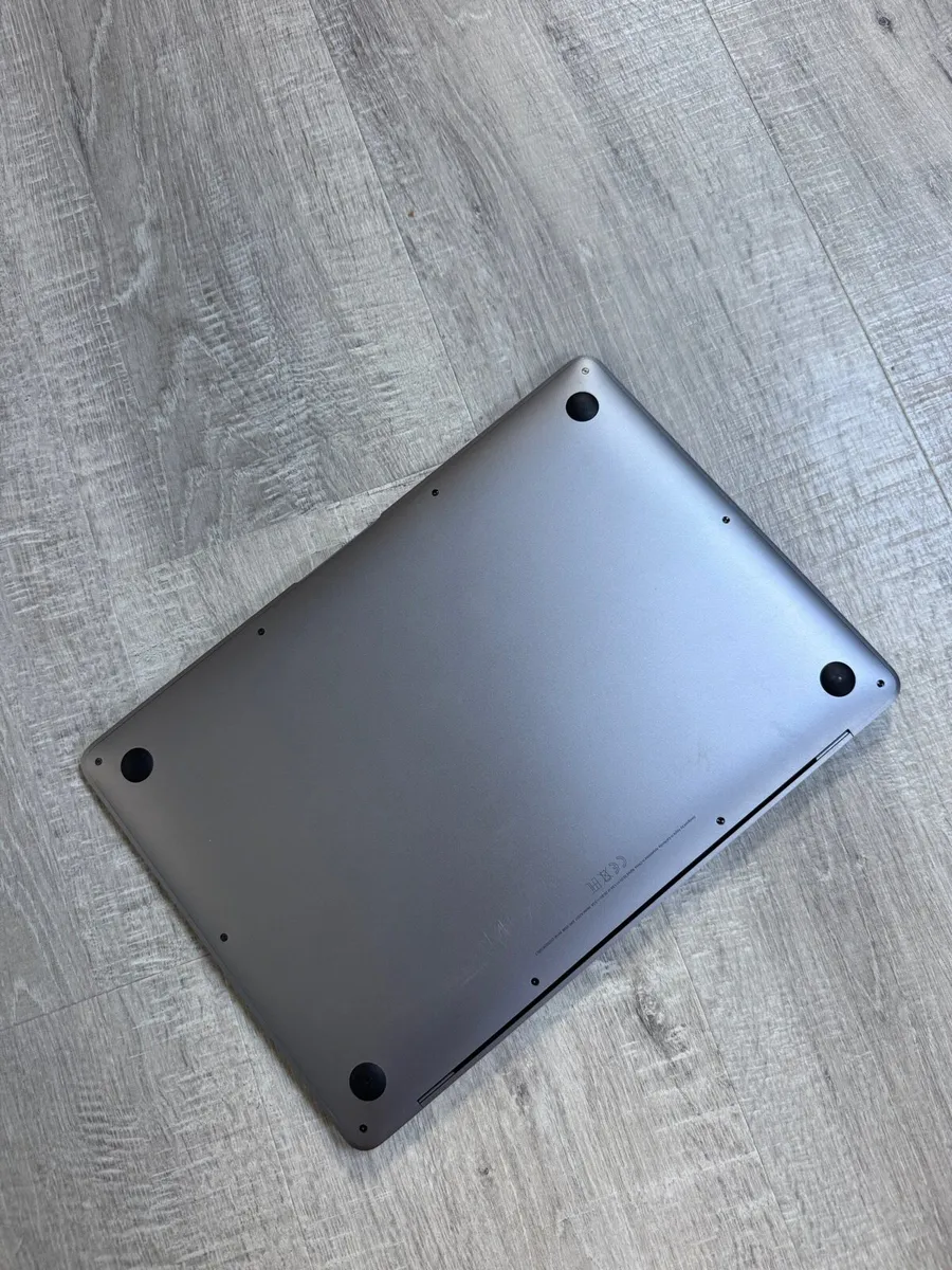 MacBook Air M1 13” 16GB 512GB | 95% Battery - Image 2
