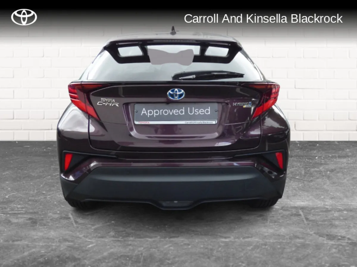 Toyota C-HR Hybrid Sol - Image 4