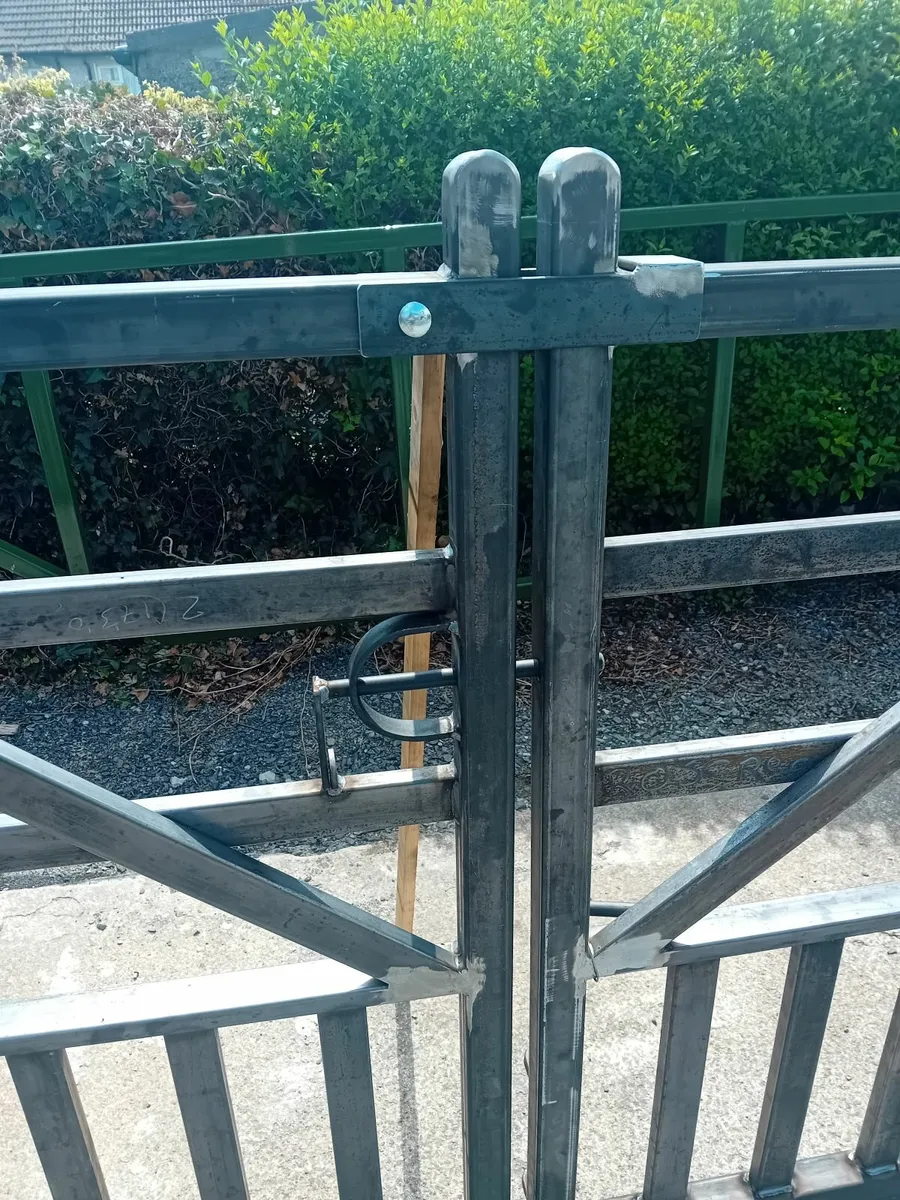 Ranch style metal gates - Image 4
