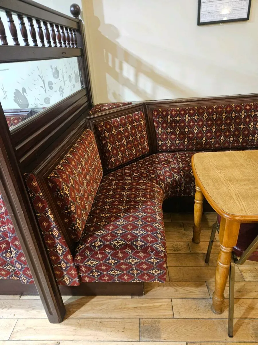 Pub seating - Image 1