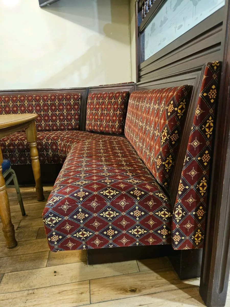Pub seating - Image 2