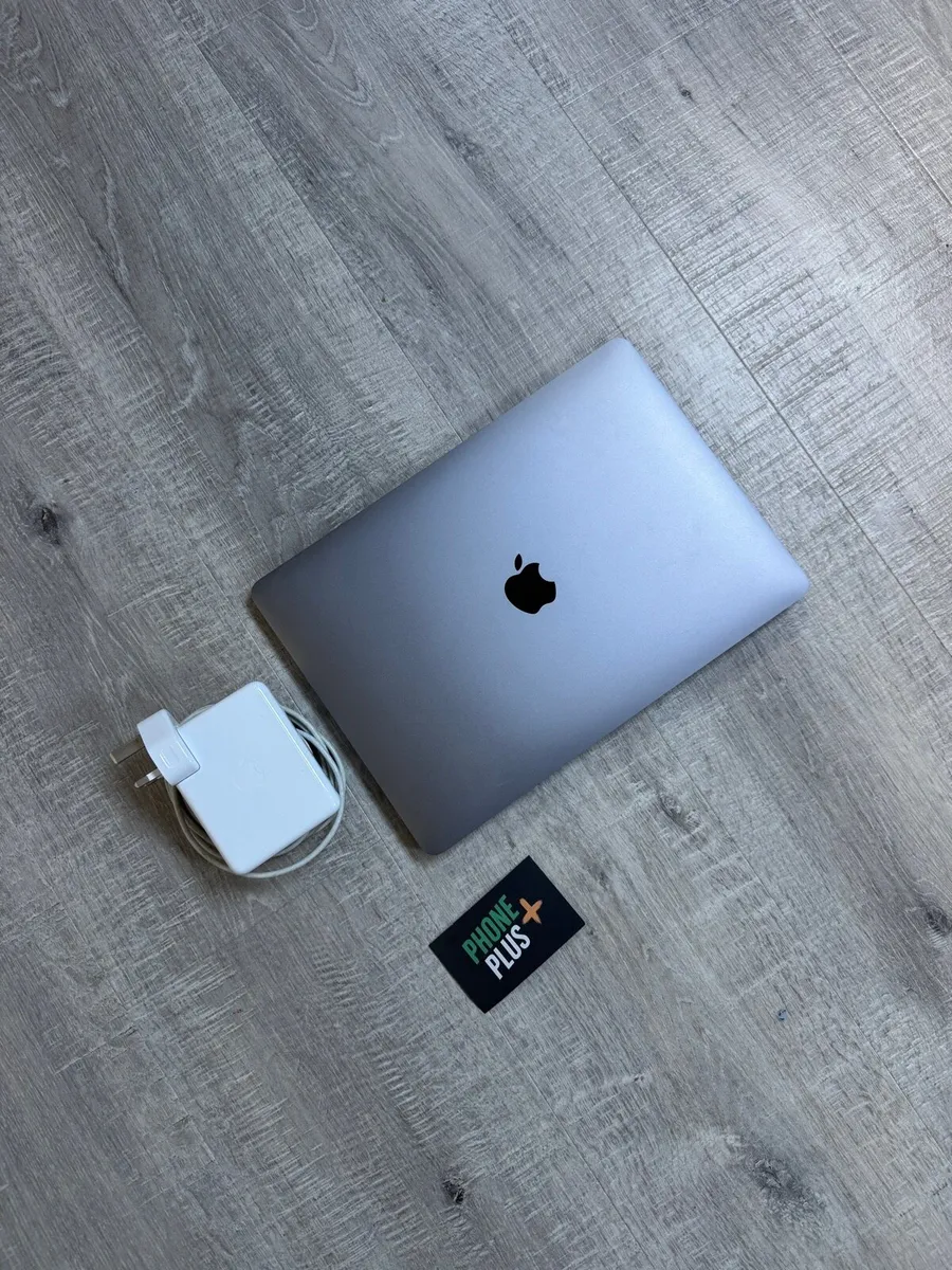 MacBook Air M1 13” 16GB 512GB | 95% Battery - Image 1