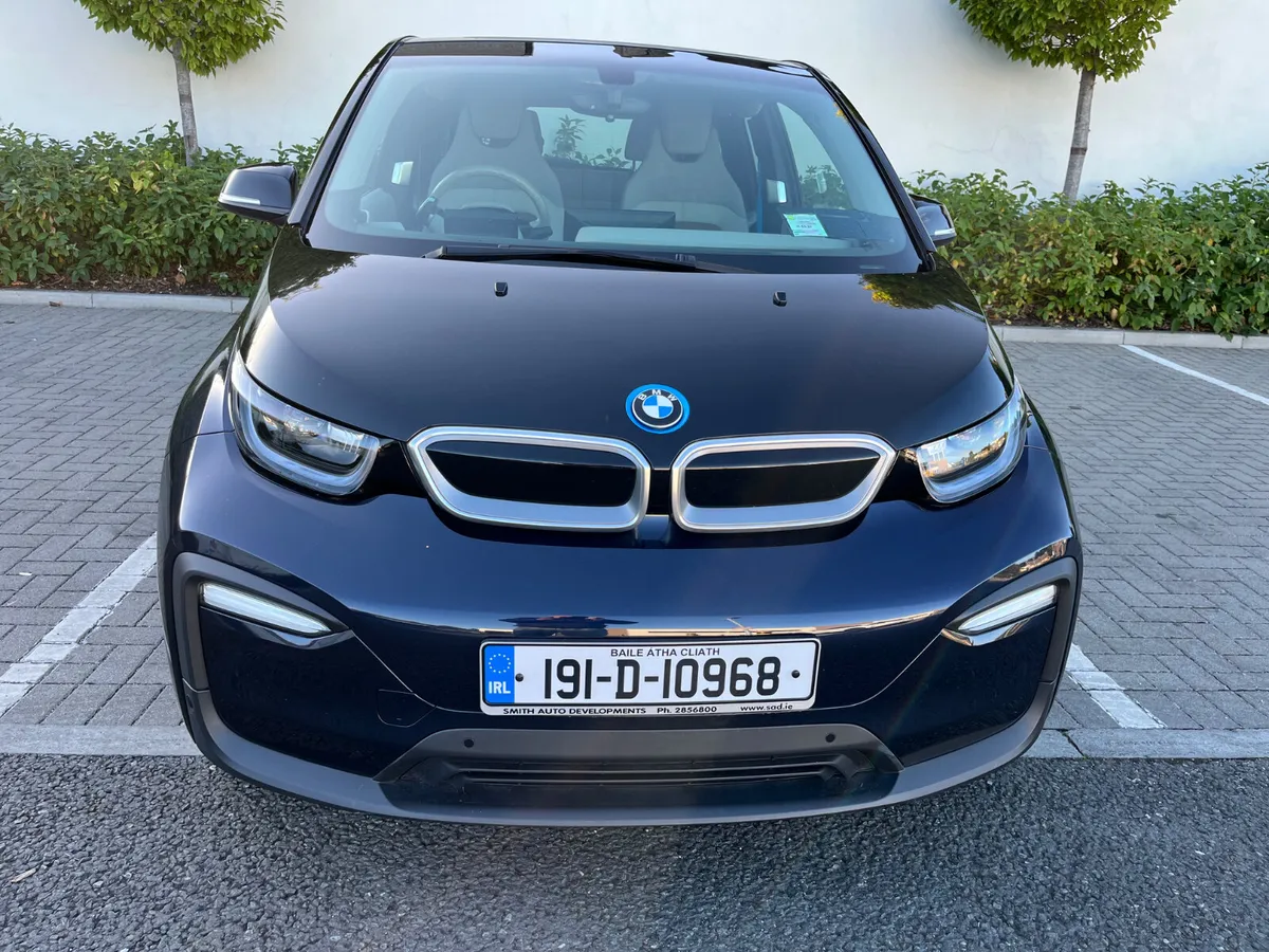 BMW i3 2019.LOW MILEAGE,LIKE NEW - Image 3
