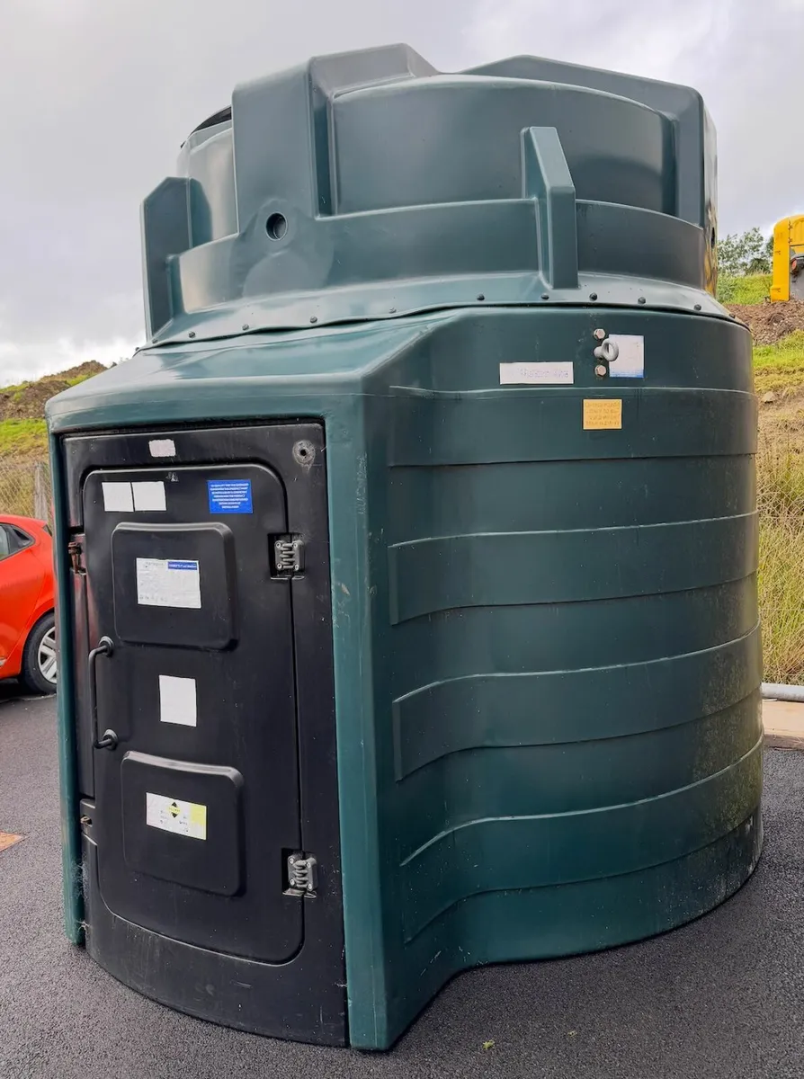 10,000 litre Diesel Tank Fuel Pump Station - Image 2