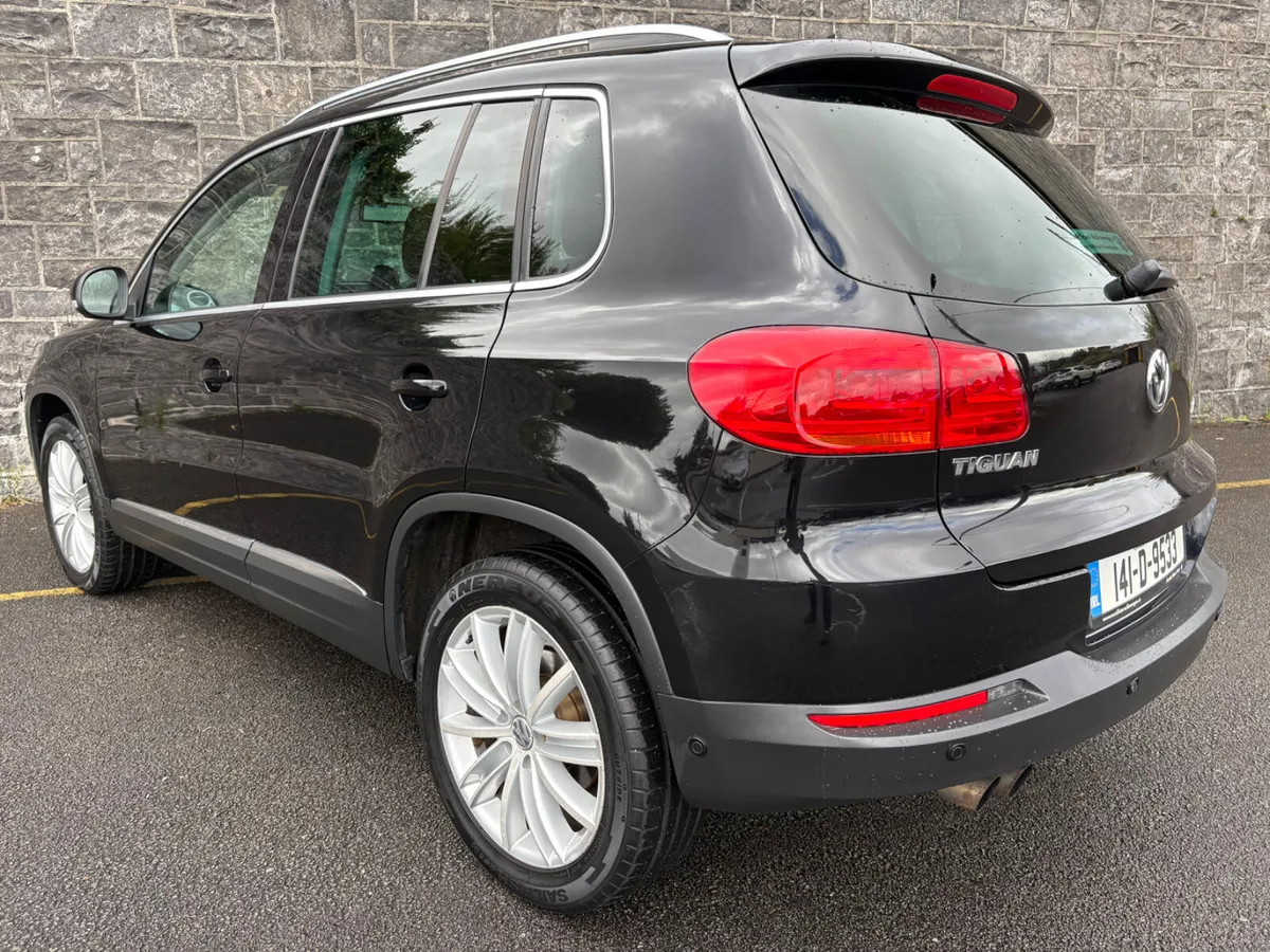 142 VW TIGUAN!   4WD AUTO FSH WARRANTY! - Image 2