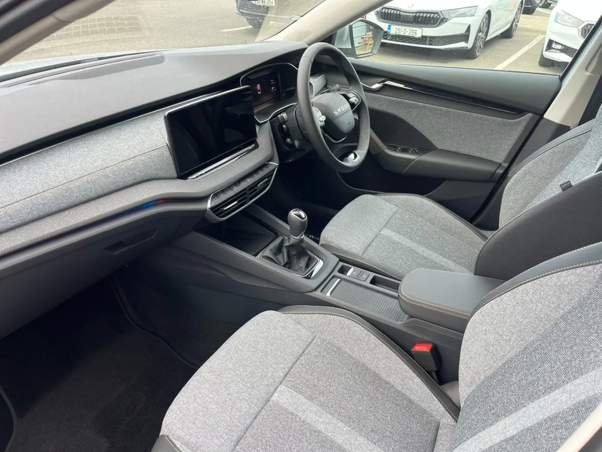 Skoda Octavia Selection 2.0tdi 115HP - Image 3