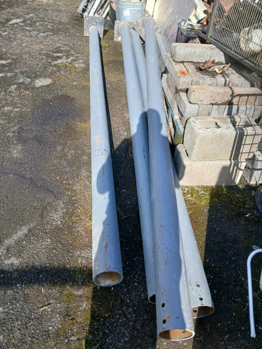 Poles  (uprites) - Image 1