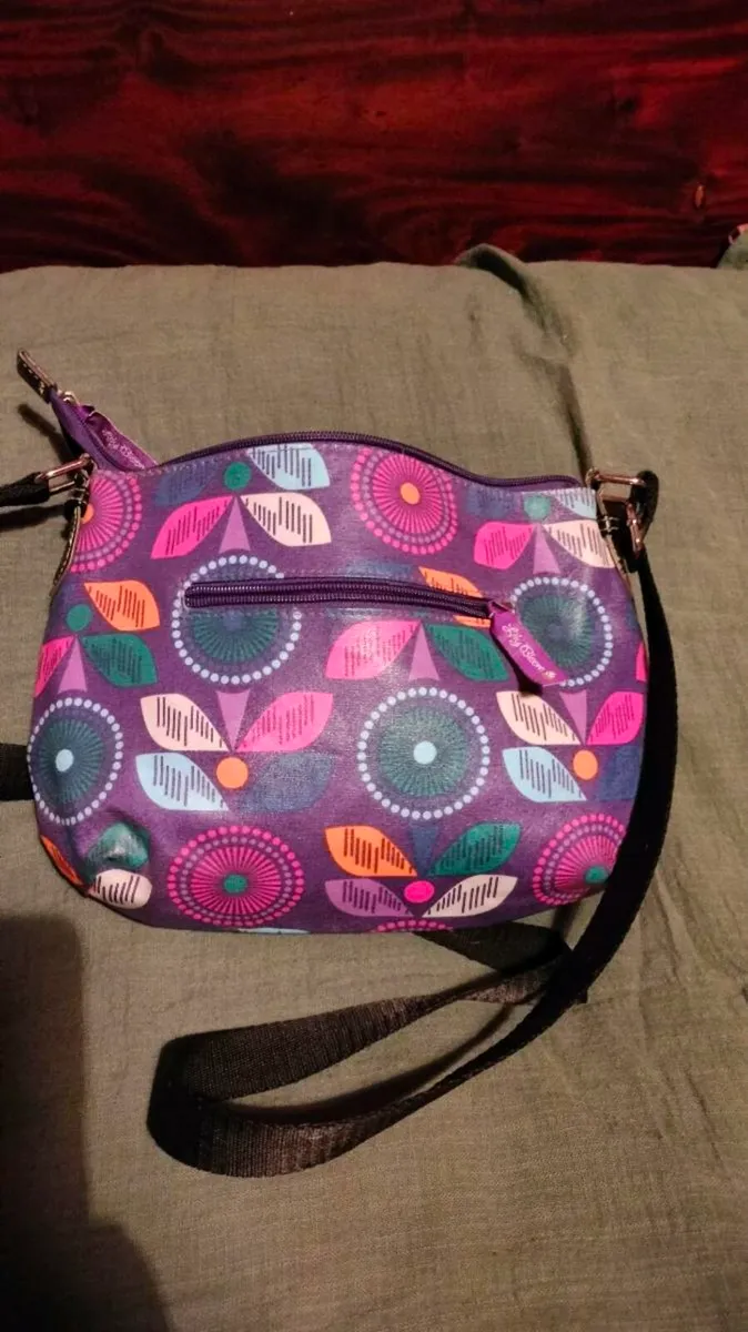 Lily Bloom cross over bag, like new. - Image 3
