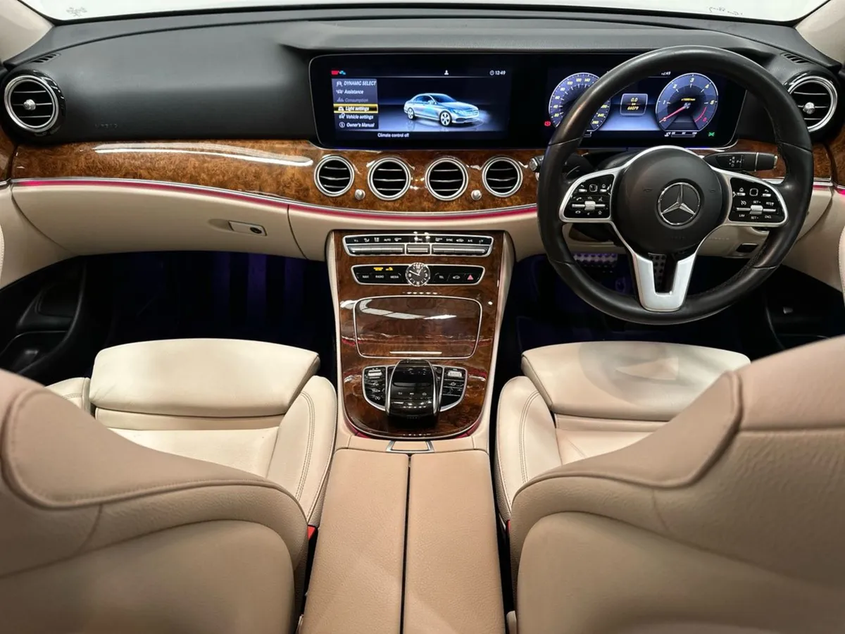 Mercedes-Benz E-Class E220 D AMG Exterior Line - Image 4