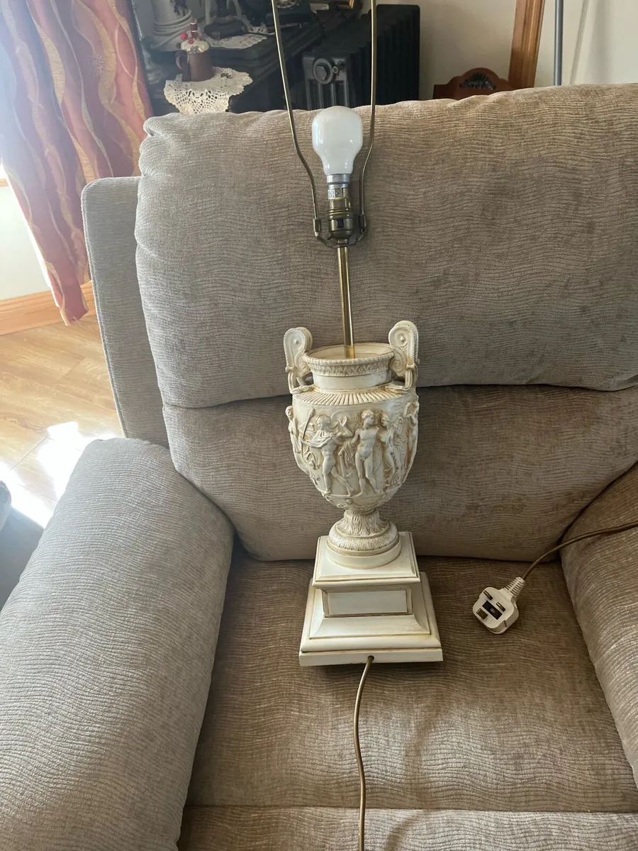Thomas Blakemore Lamp - Image 3