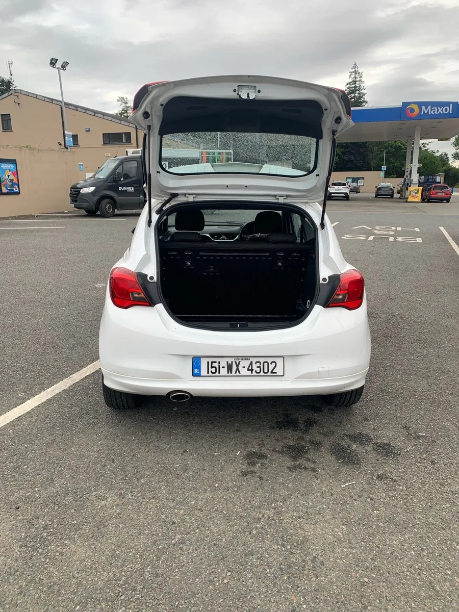 151 Opel corsa 1.4 petrol black edition - Image 4